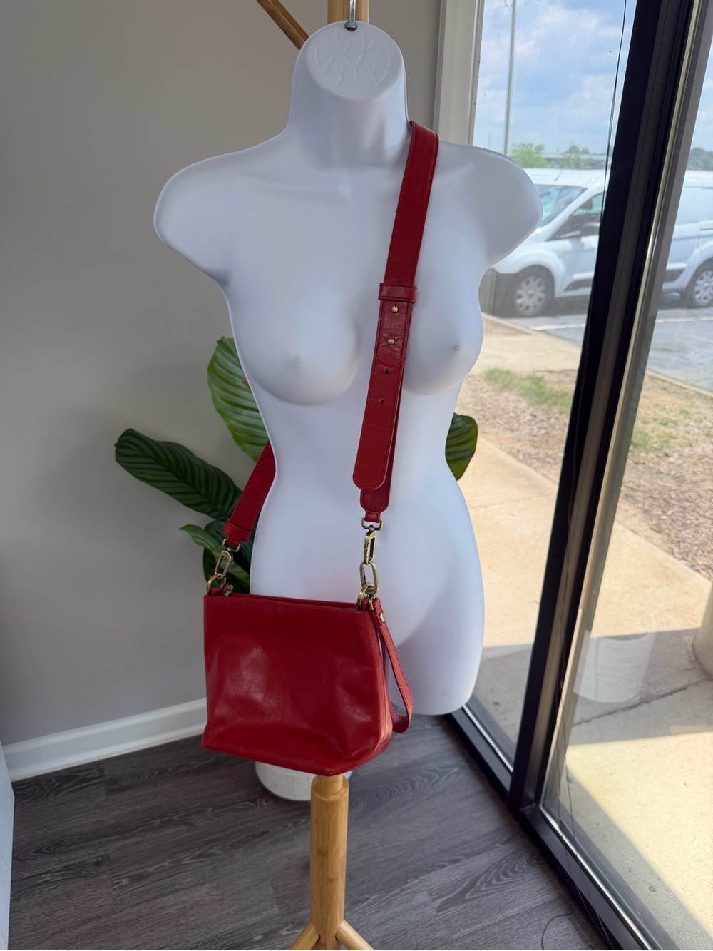 HOBO Women's Ashe Crossbody In Brick Red Leather with Wrist Strap - Picture 13 of 14